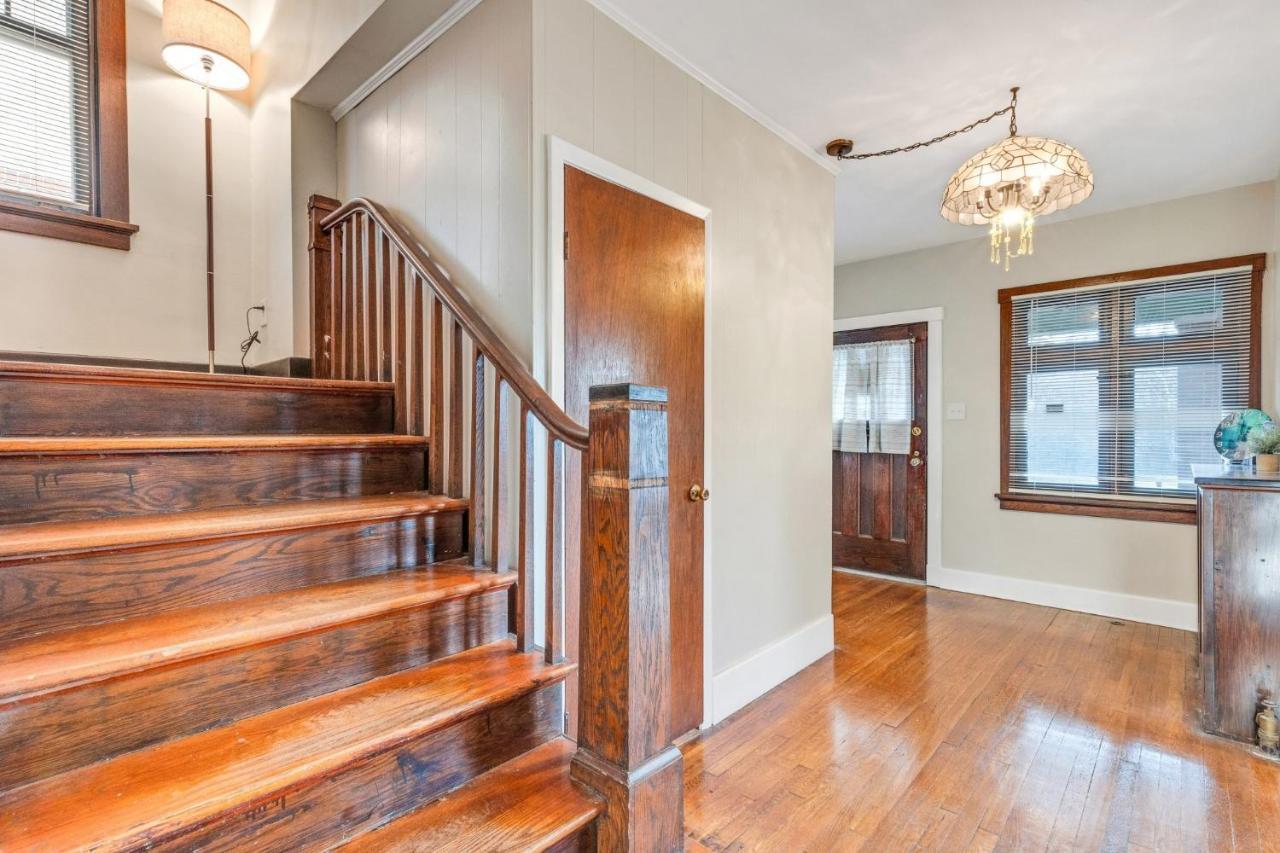 "New Listing" Spacious 3 Bedroom Large Home Close To Downtown, Oakland, & East Liberty! Home Піттсбург Екстер'єр фото