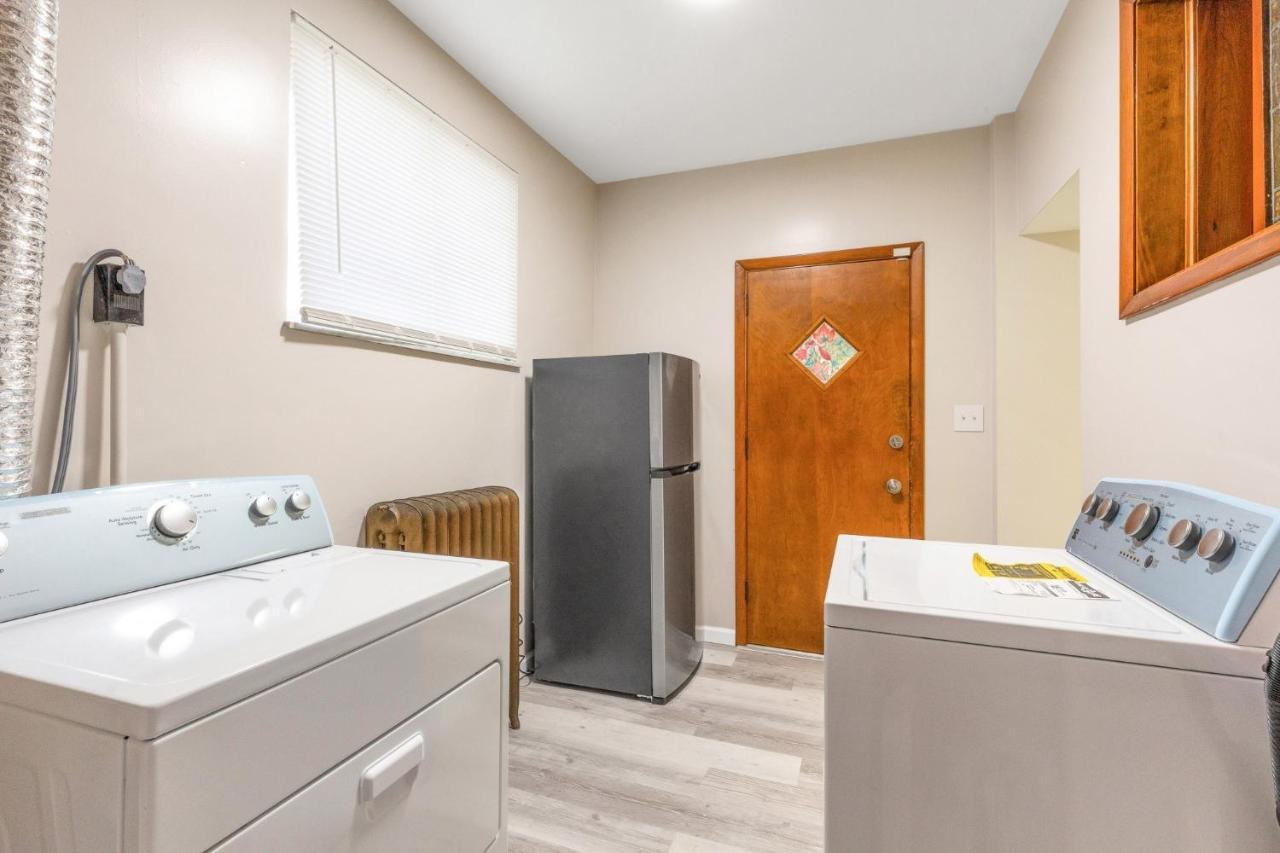"New Listing" Spacious 3 Bedroom Large Home Close To Downtown, Oakland, & East Liberty! Home Піттсбург Екстер'єр фото